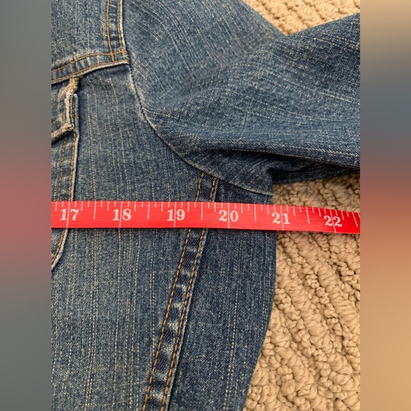 Levi’s denim jacket - long - size large - Picture 8 of 9